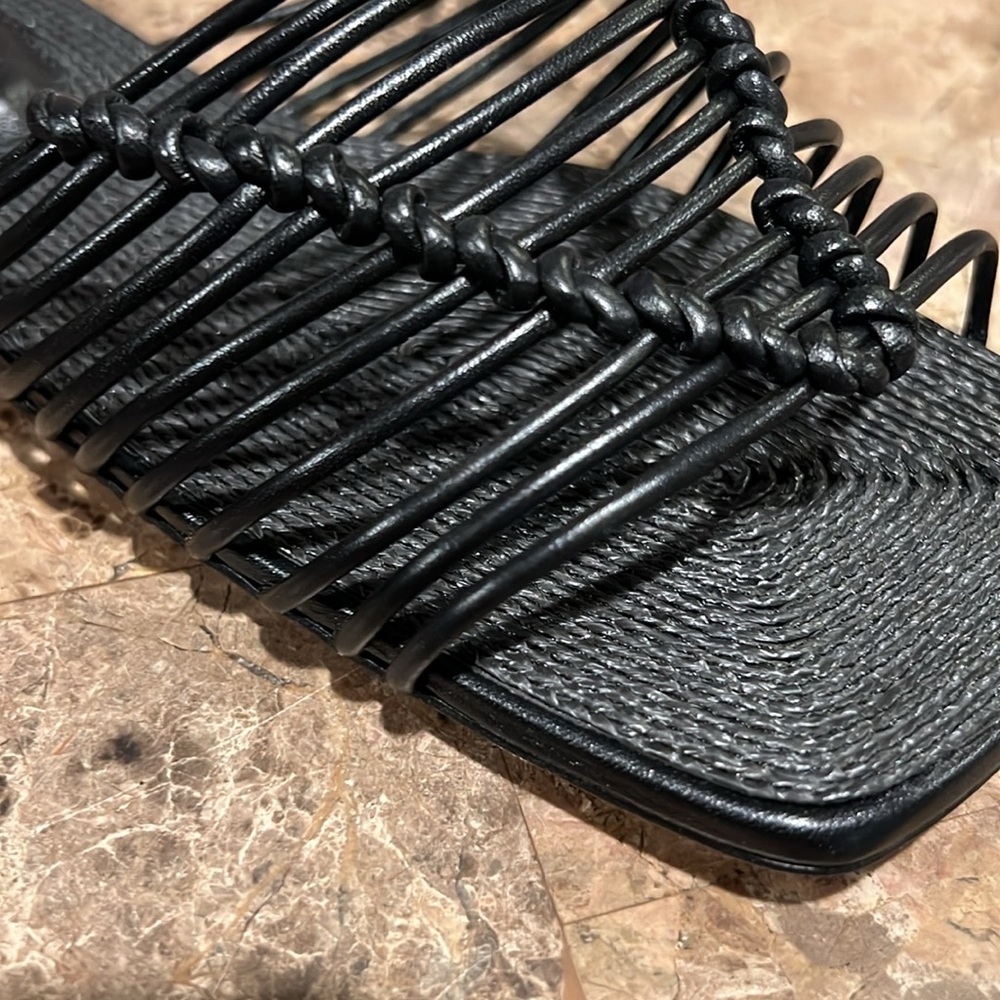 BCBGMAXAZRIA Black Women's Slide Sandals - Picture 12 of 12